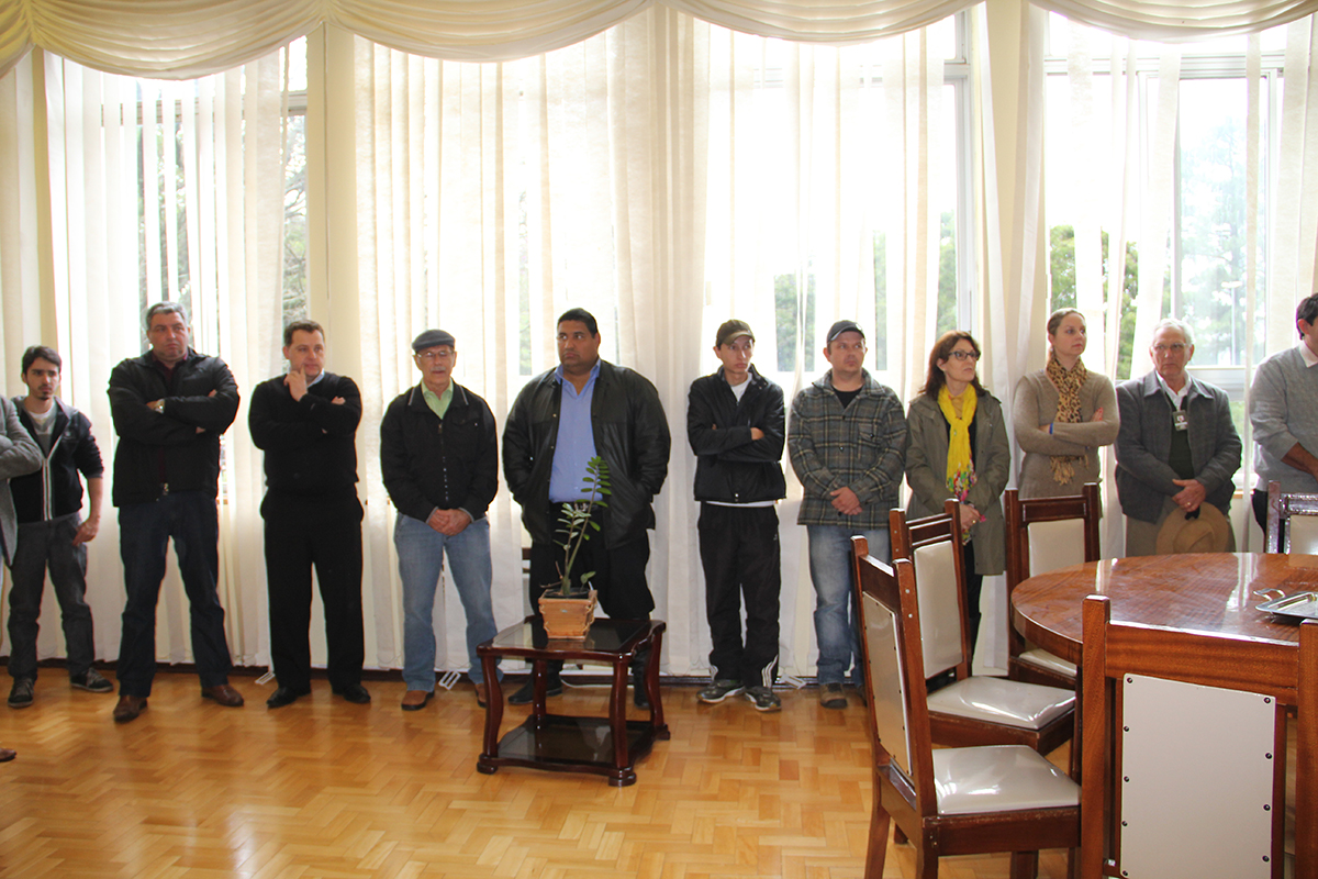 CONTRATO DA RESTAURAÇÃO DA PAVIMENTAÇÃO ASFÁLTICA DO MUNICÍPIO FOI ASSINADO